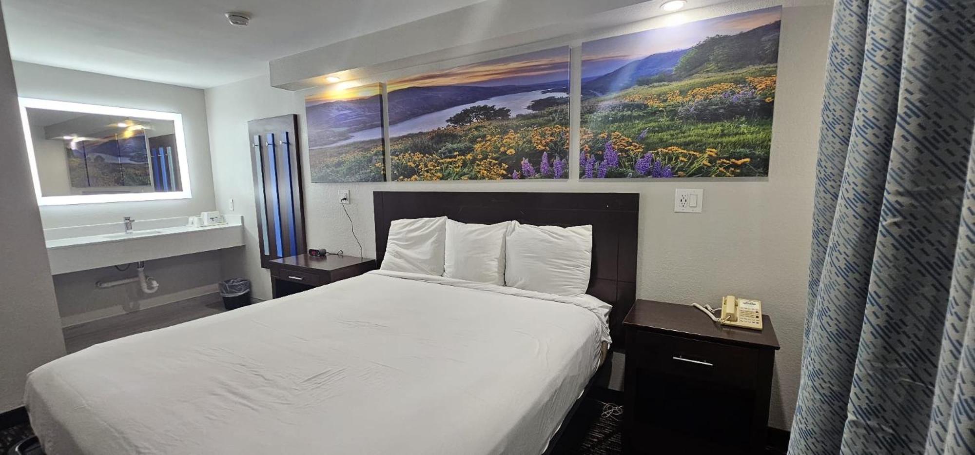 Days Inn By Wyndham Indianapolis East Post Road Ngoại thất bức ảnh