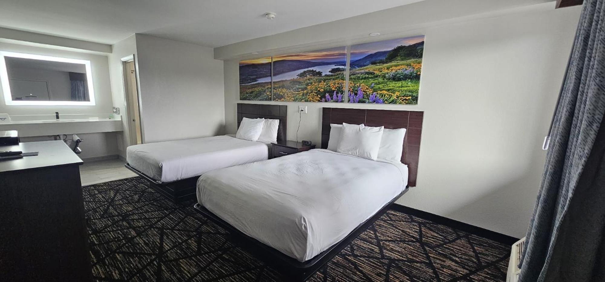 Days Inn By Wyndham Indianapolis East Post Road Ngoại thất bức ảnh